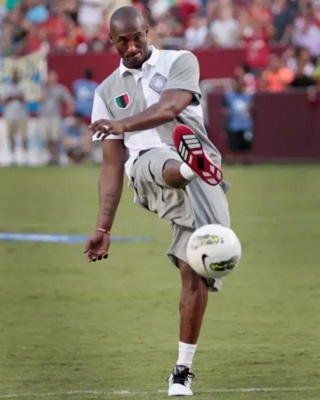 西多夫：当球员因任何原因感到受伤时，俱乐部应该迈出第一步