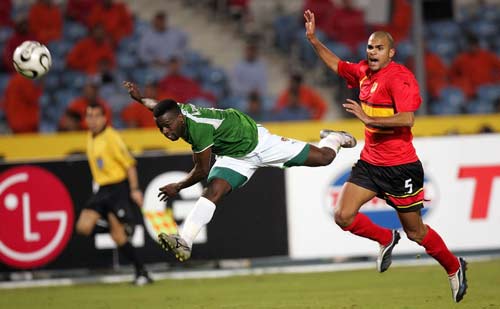 重返狼队？特劳雷或成救主！英超副班长向昔日功臣伸出橄榄枝（英超副班长向狼队旧将特劳雷发出邀约，他能否回归力挽狂澜？）