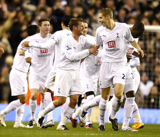 足球装备的科技革新解析