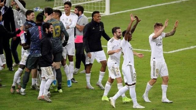 斯图加特的恩达夫在伤愈后重拾状态：逆境中的前锋之路