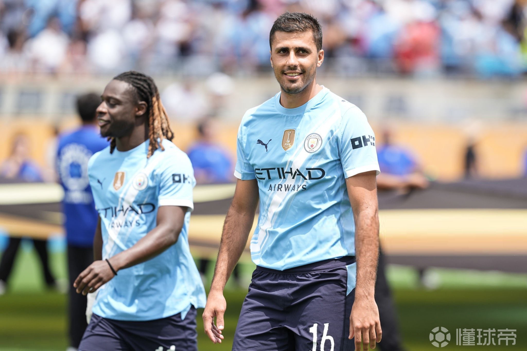 广东大胜广州！三外援合砍60+16+12，徐昕打脸杜锋，萨姆纳伤退