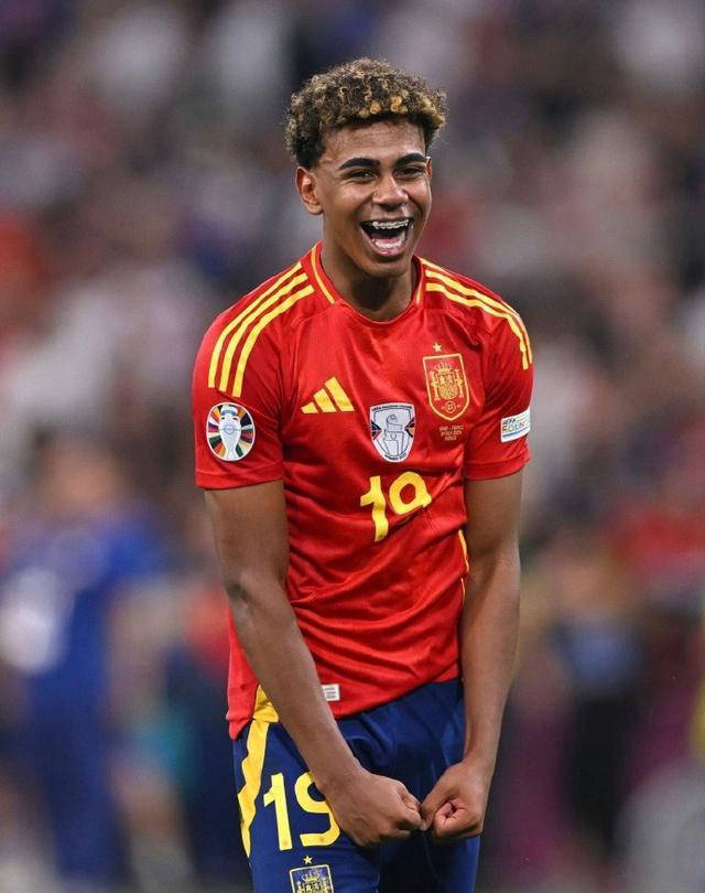 威少11月场均21+9+8，单月打出180俱乐部水准