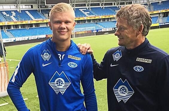 张伯霖谈摇篮舞庆祝：是庆祝我家两只小狗出生