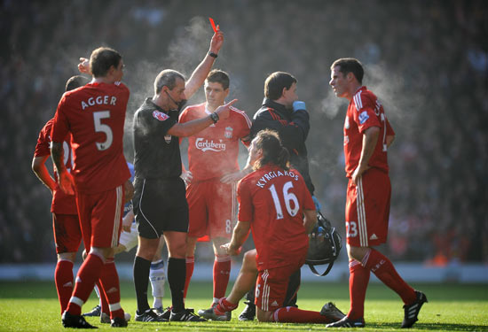 欧冠前瞻：摩纳哥面临攻击线残缺，加塔拉萨雷表现起伏大（欧冠前瞻：摩纳哥锋线告急，加塔拉萨雷状态起伏不定）