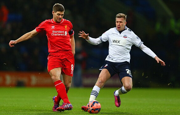 德劳伦蒂斯：永远不要怀疑孔蒂，那不勒斯球迷可继续梦想冠军（德劳伦蒂斯：别质疑孔蒂，那不勒斯球迷依然可以憧憬冠军）