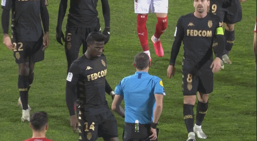 徐正源：对阵神户关键在中场；韦世豪：大腿伤势已经恢复很多