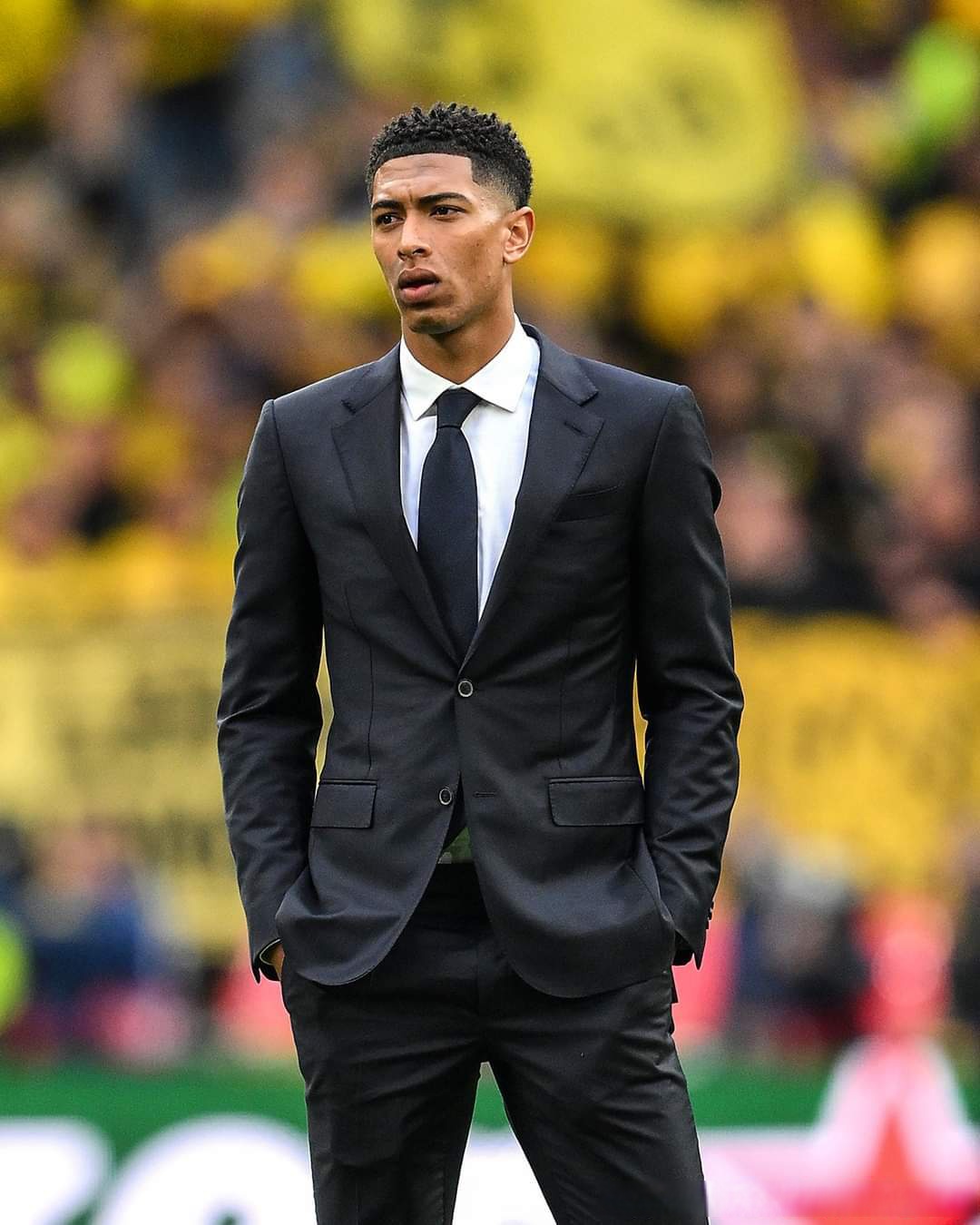 前队友：梅西教会我怎么踢球! 有时我还被他怒吼!（前队友谈梅西：他教会我踢球，也曾冲我怒吼）