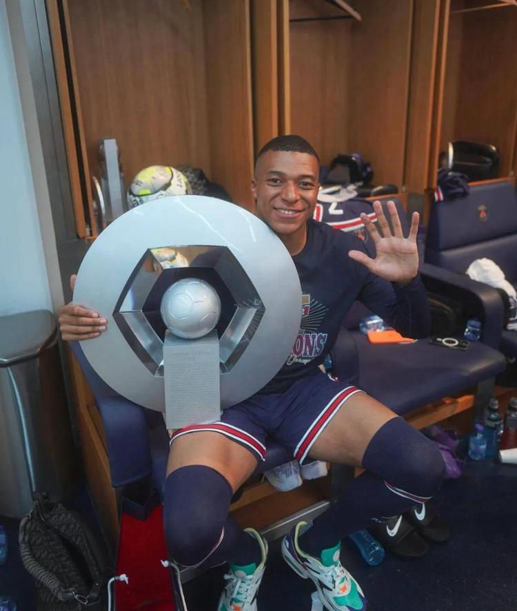 郑浩乾：非常有意义的一年，虽然困难很多，但我们完成了目标