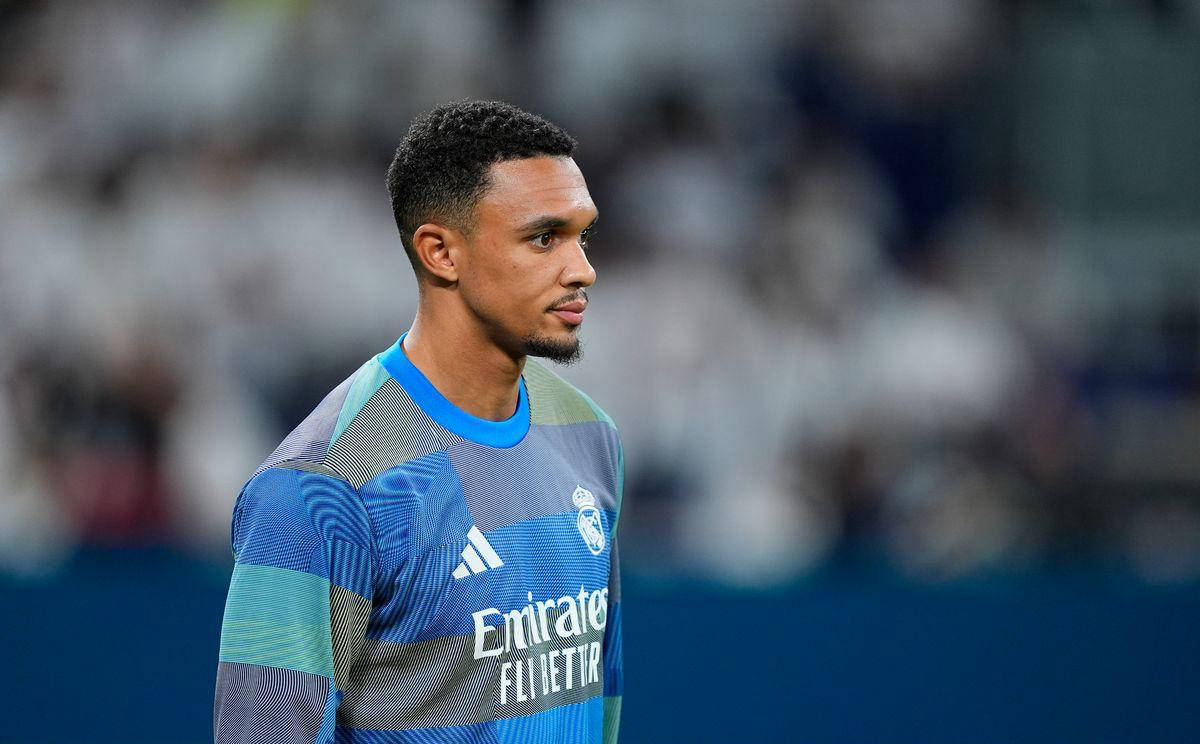 申花客战柔佛新山：阿苏埃搭档路易斯，吴曦、李可首发