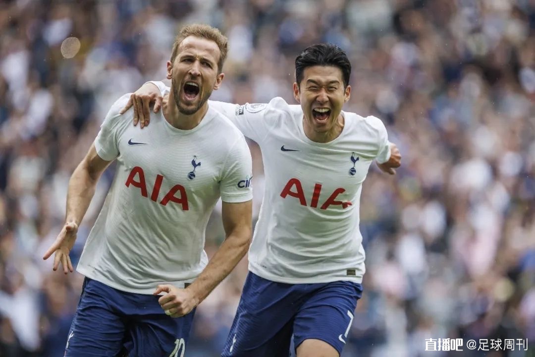 罗马诺：曼联要等谢什科伤情确定后再与齐尔克泽讨论未来